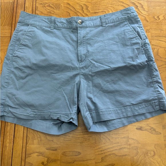 Old Navy Pants - Old navy everyday chino‎ shorts high rise women’s sz 16 gray 5 inch inseam